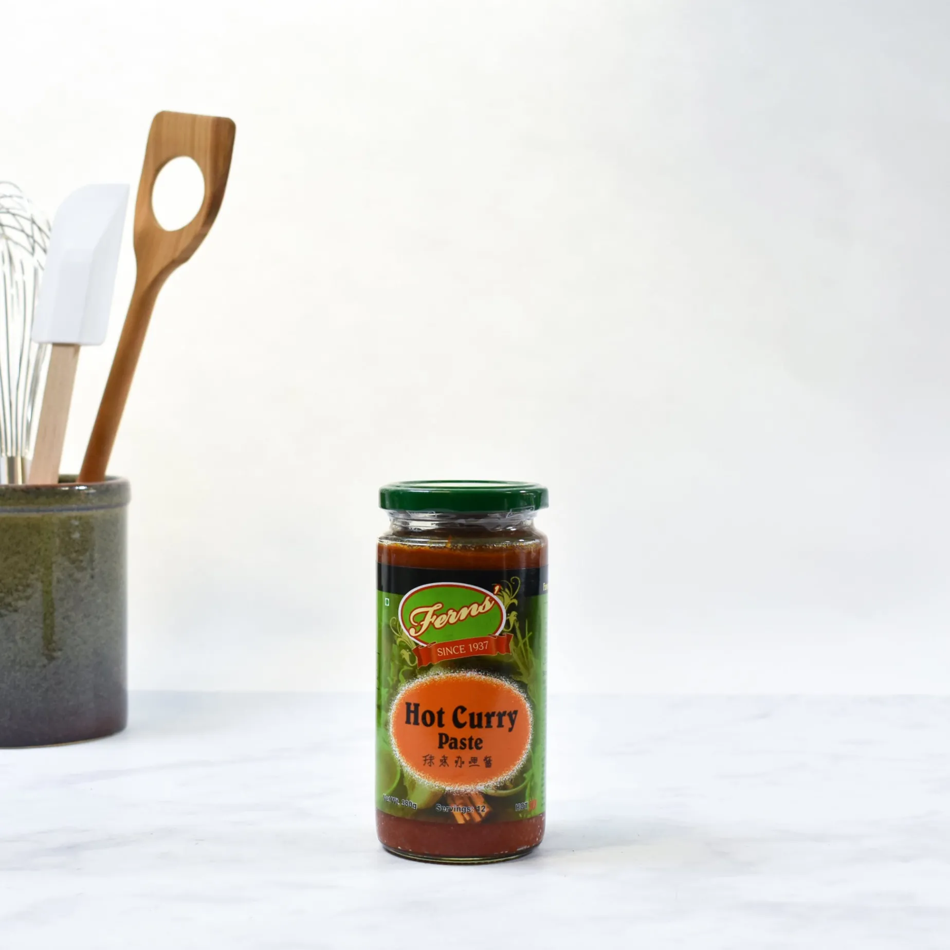 Ferns' Hot Curry Paste, 380g