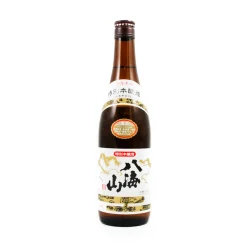 Hakkaisan Tokubetsu Honjozo Sake, 720ml