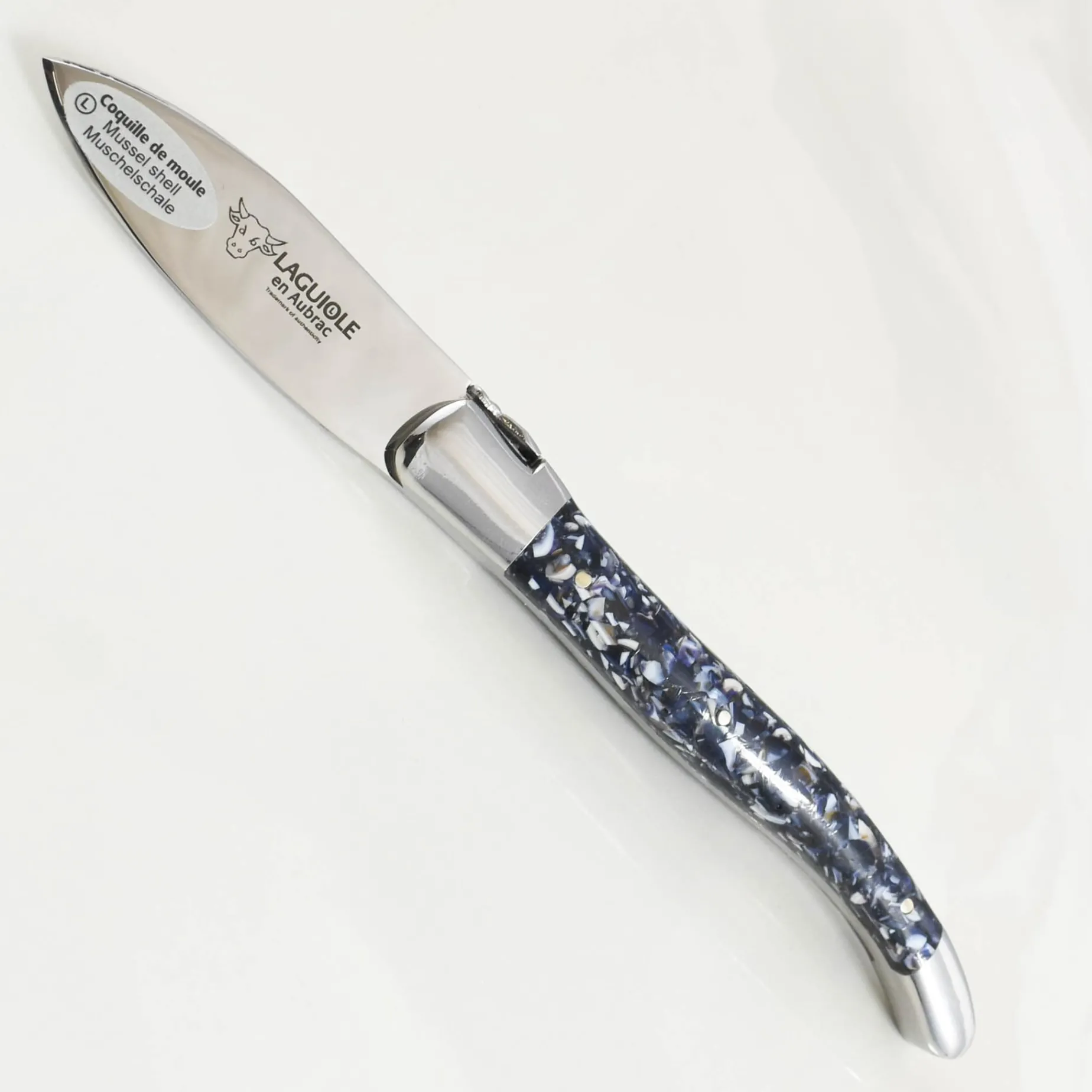 Laguiole en Aubrac Mussel Shell Handle Oyster Knife