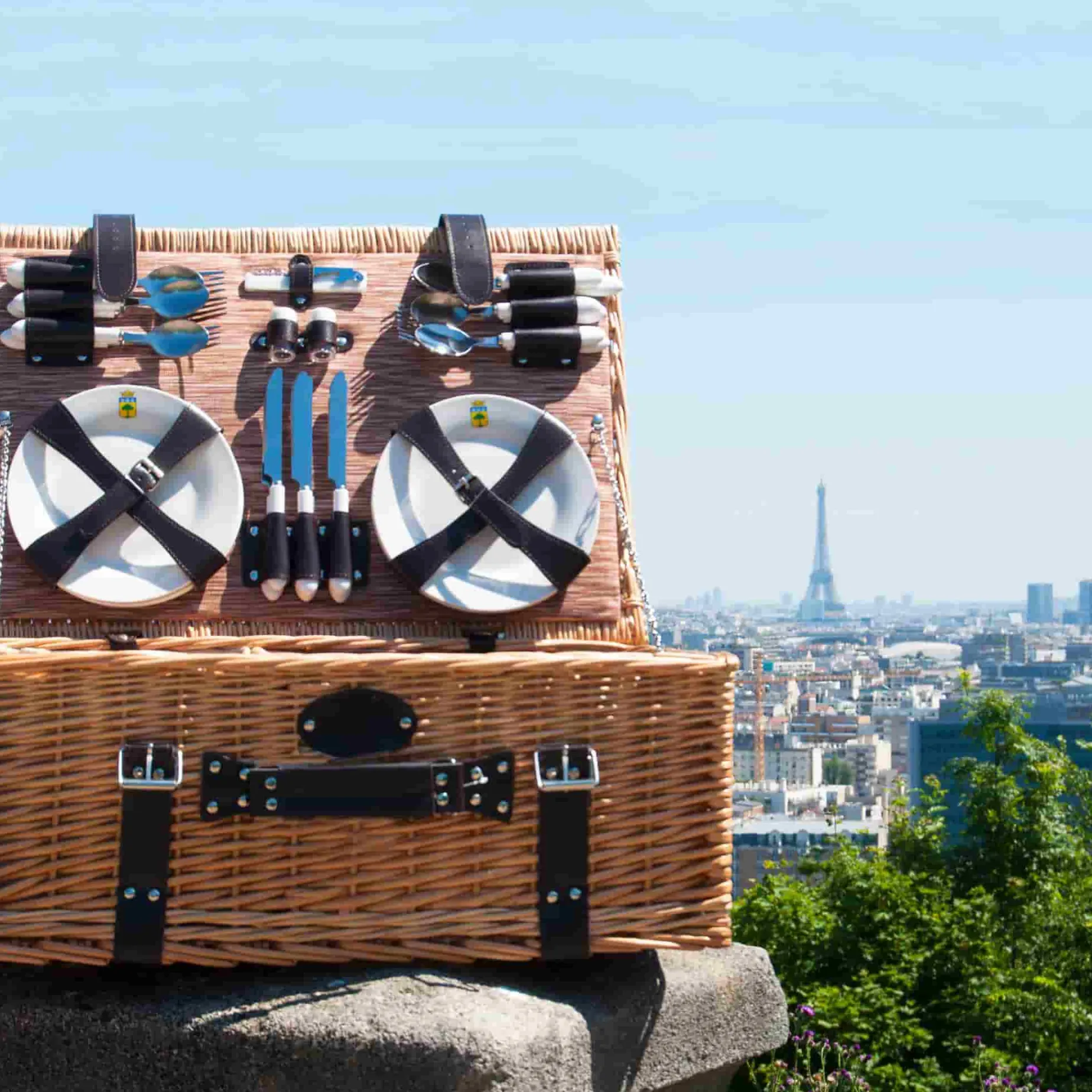 Louvre Natural Picnic Basket, 6 Person