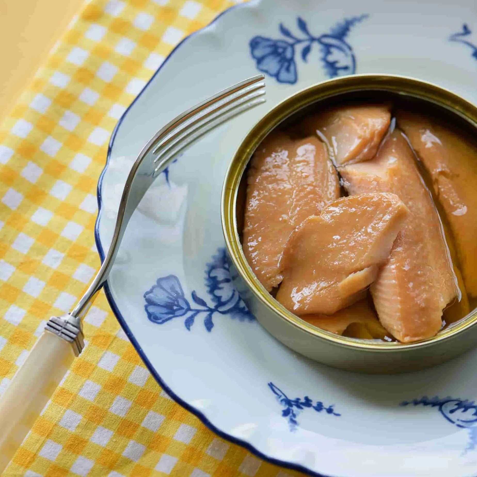 Sea Sisters Tinned Rainbow Trout Smoked Over Oak, 110g