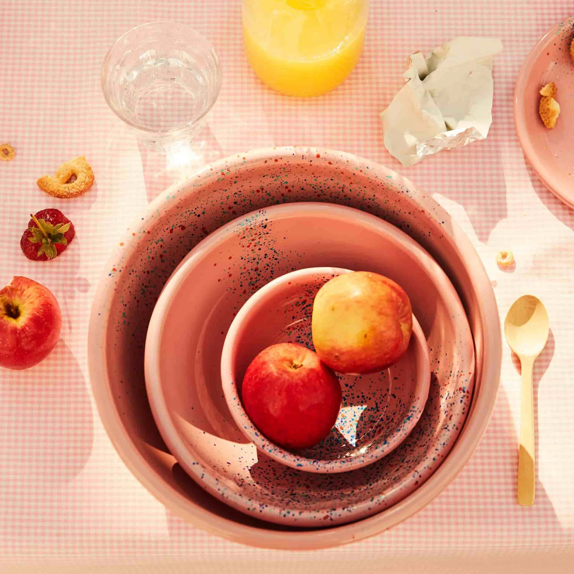 Splatter Fest Enamel Bowl, Pink